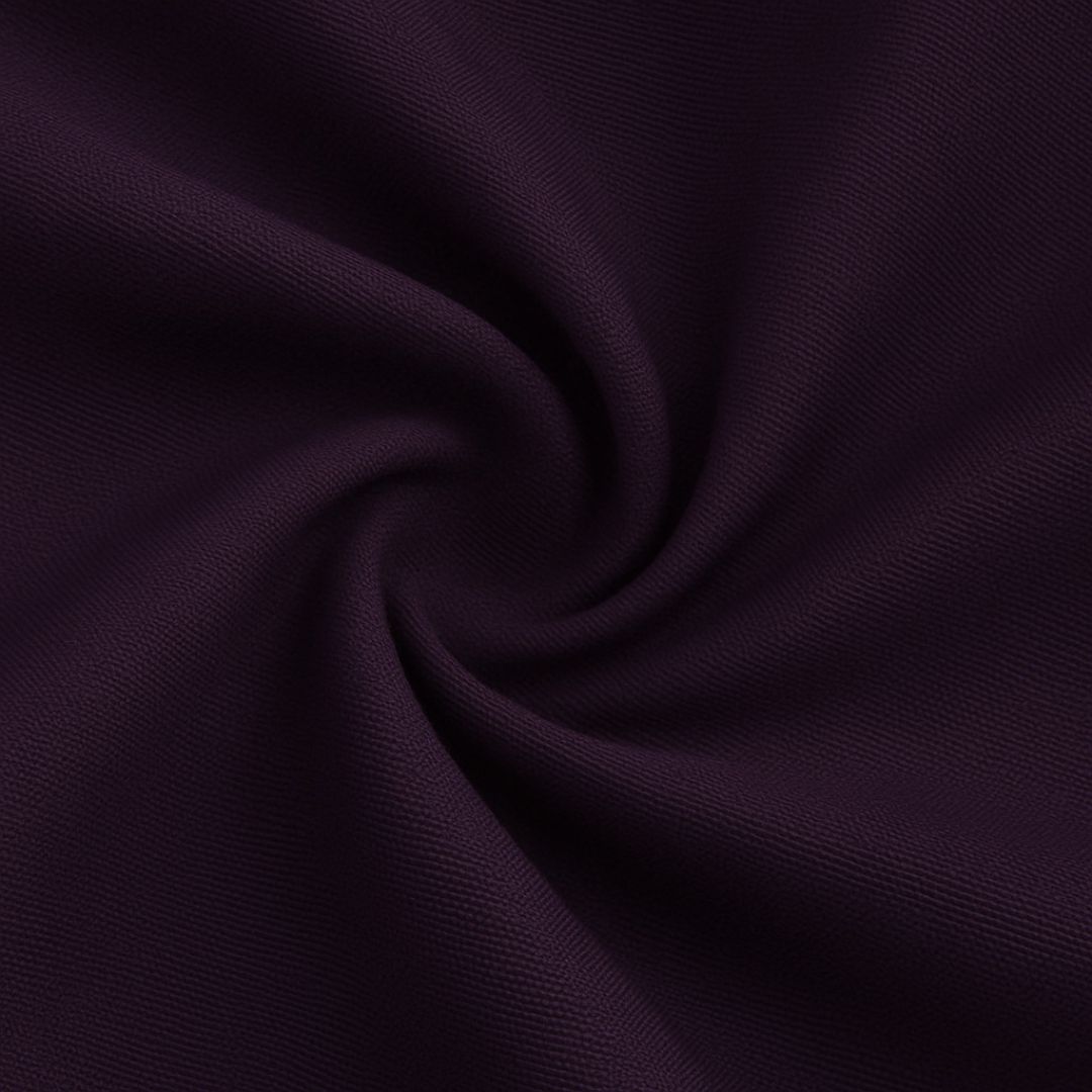 Tumši violeta galdauta noma
